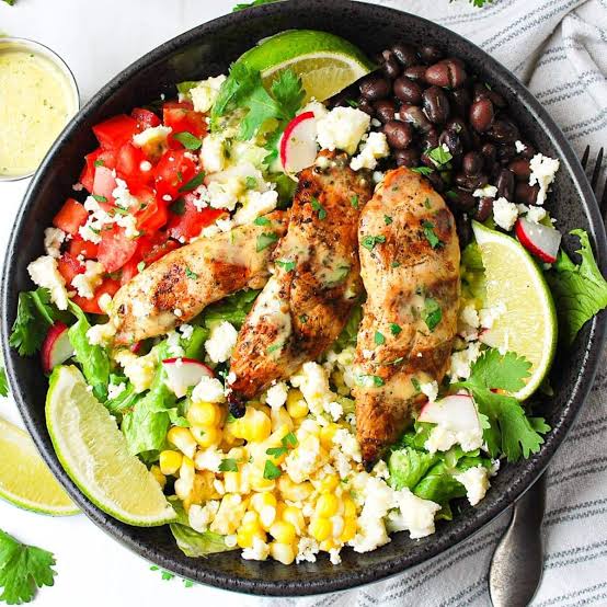 Campo Lindo chicken salad bowl